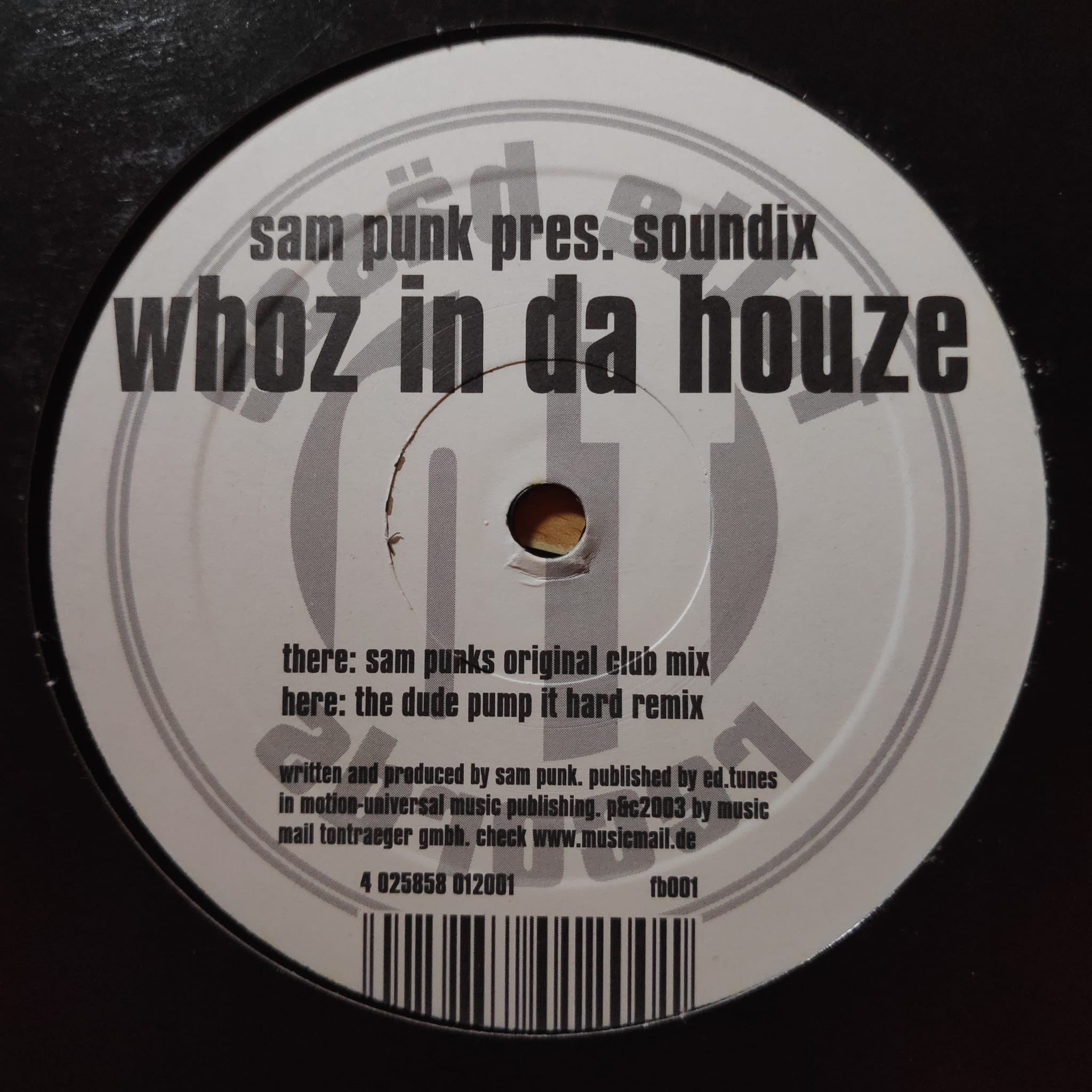 (CUB1631) Sam Punk Pres. Soundix ‎– Whoz In Da Houze