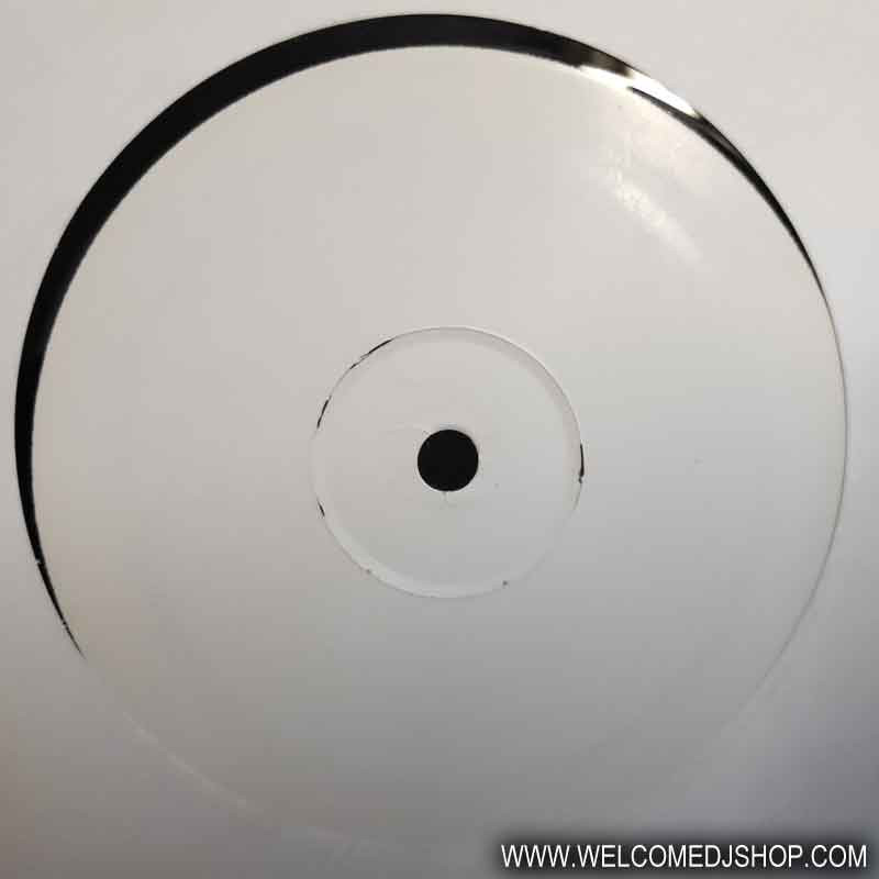 (8153) Ku Minerva, Rix-Thyna ‎– Estoy Llorando Por Tí / Another Illusion (VG/GENERIC)
