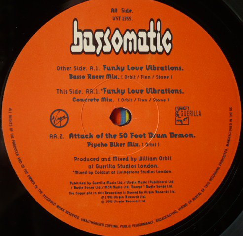 (CMD305) Bassomatic ‎– Funky Love Vibrations