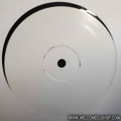(8153) Ku Minerva, Rix-Thyna ‎– Estoy Llorando Por Tí / Another Illusion (VG/GENERIC)