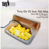(2012) Tony De Vit Feat. Niki Mak ‎– Give Me A Reason